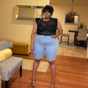 Lace Shoulder Pad Tee